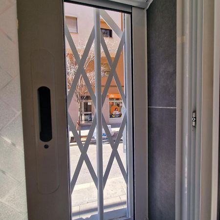 Barcelona, Apartamento De 1 Habitacion Apartman L'Hospitalet de Llobregat Kültér fotó