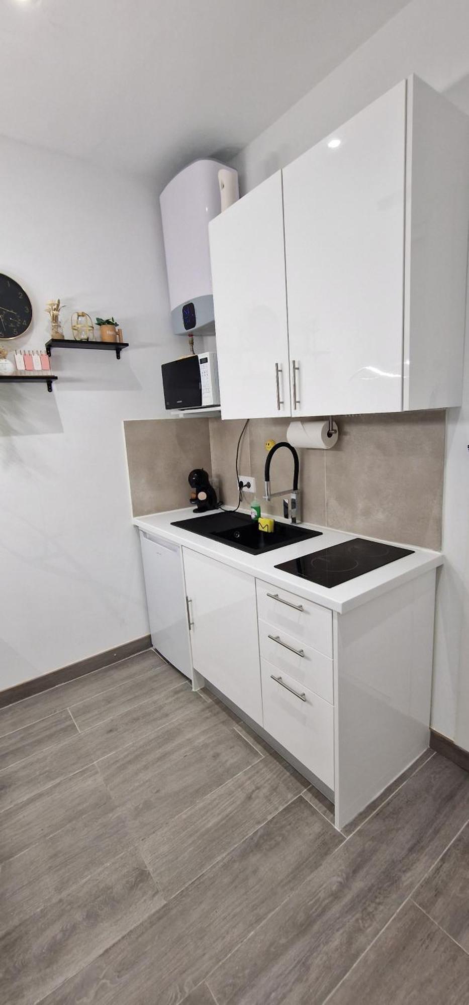 Barcelona, Apartamento De 1 Habitacion Apartman L'Hospitalet de Llobregat Kültér fotó