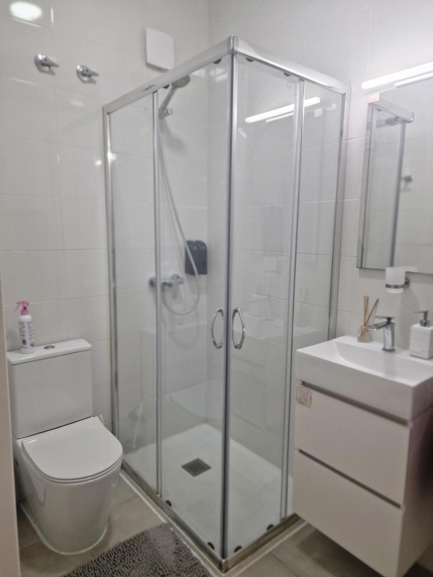Barcelona, Apartamento De 1 Habitacion Apartman L'Hospitalet de Llobregat Kültér fotó