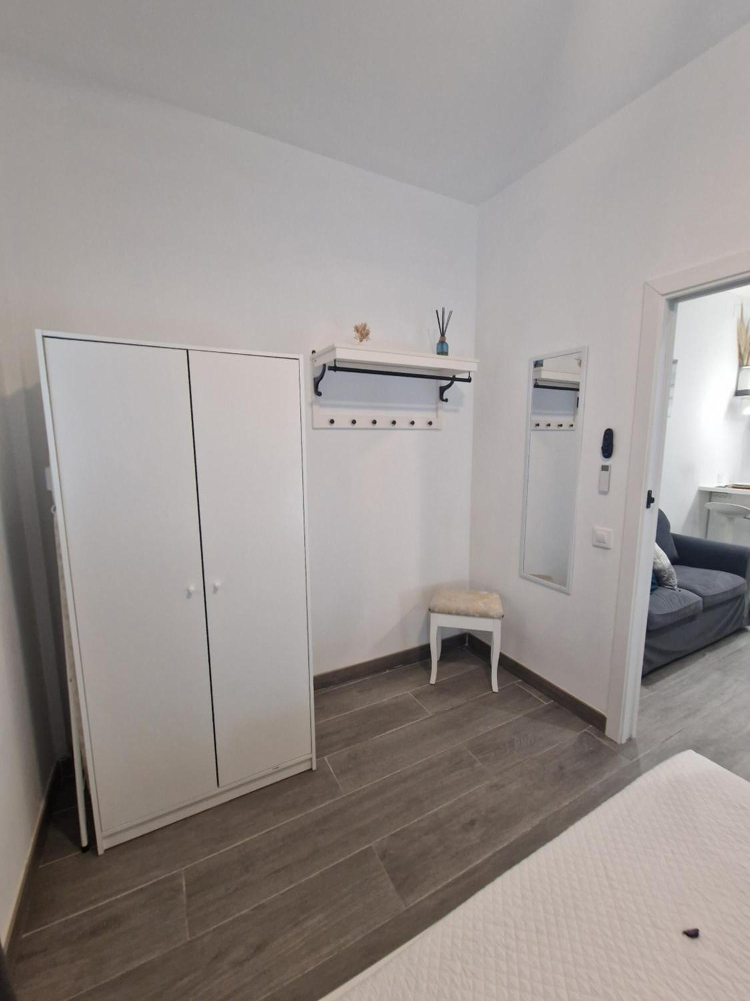 Barcelona, Apartamento De 1 Habitacion Apartman L'Hospitalet de Llobregat Kültér fotó